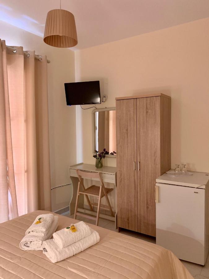 Costas Rooms Aegina Kültér fotó